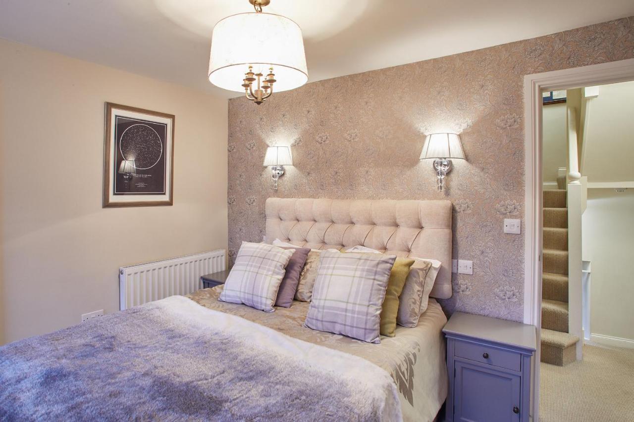 Host & Stay - Spyglass 1708 Whitby Eksteriør billede